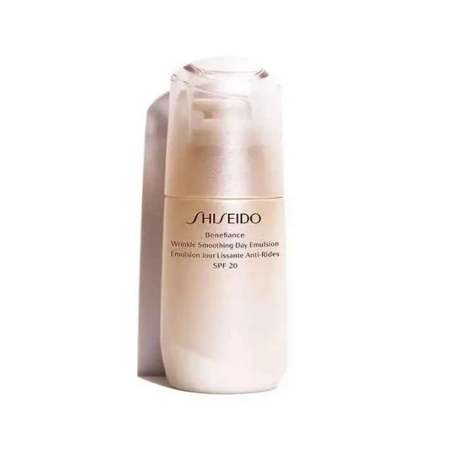 Shiseido Benefiance Emulsion Jour Lissant Anti Rides Spf20 Unisex, 75 ml