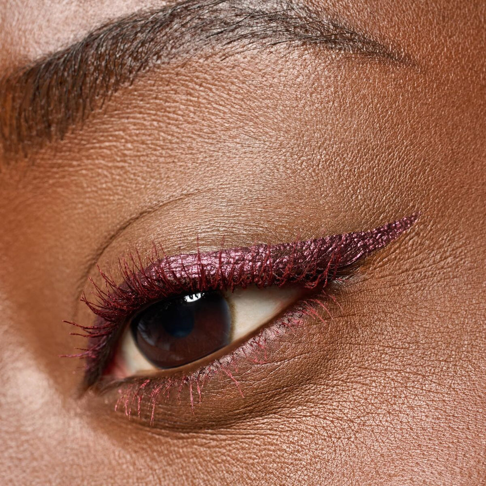 Essence Cosmetics Colour It! Eyeliner Líquido Metálico 02-Dark Cherry Unisex, 3 ml