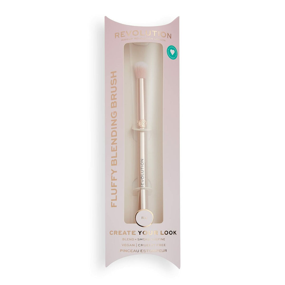 Revolution MAKE UP Fluffy Blending Brush R4 1 U