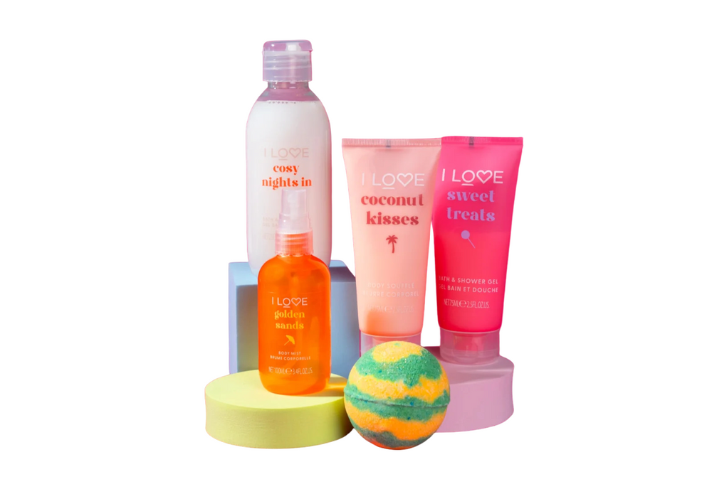 I Love All Of You Set I Love: Coconut Kisses Hydrating – Body Lotion for Women, 75 ml + Pina Colada, Bath Bomb, 120 g + Golden Sands, Refreshing, Body Spray, 100 ml + Sweet Treats, Hydrating, Shower Gel, For All Skin…