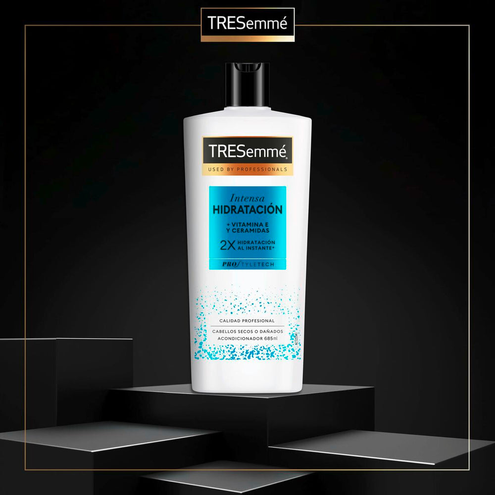Tresemmé Cham Tresemme Hidratacion Intensa Unisex, 685 ml
