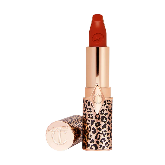 Charlotte Tilbury Hot Lips 2 – Cream Lipstick for Women, Red Hot Susan, Refillable, 3.5 g