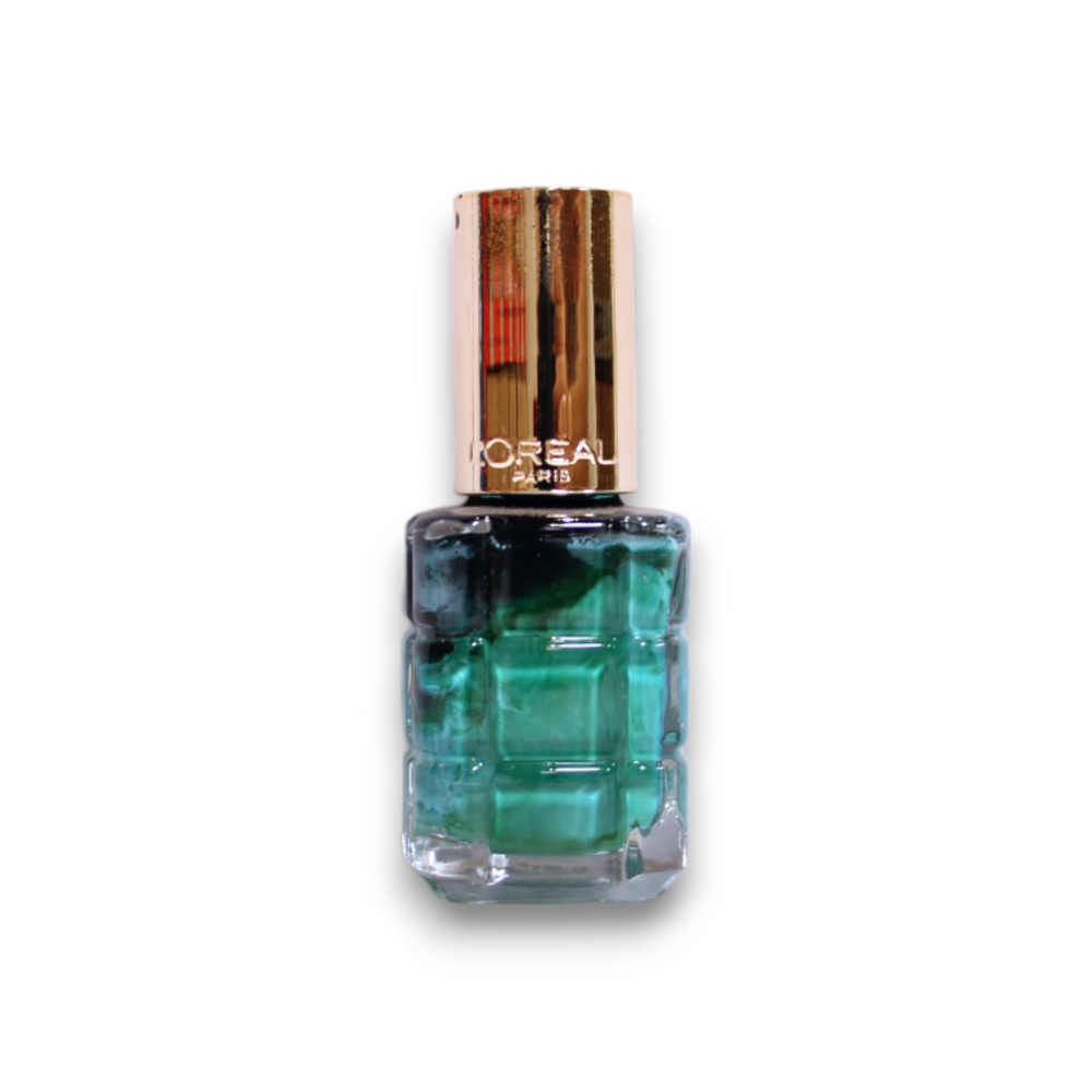 L`Oreal Paris L'Oreal Paris Color Riche Vernis A L'Huile – Nail Polish for Women, 770, Vert Epoque, 13.5 ml