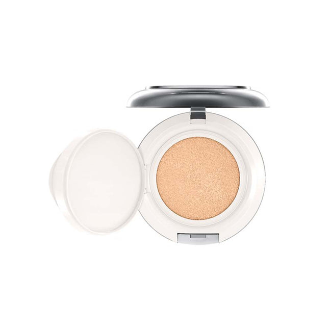 MAC Lightful C+ – Compact Foundation for Women, Light, SPF 50, 12 g