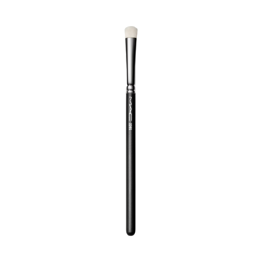 MAC Synthetic Eye Shader 239 Brush – Eye Brush for Women