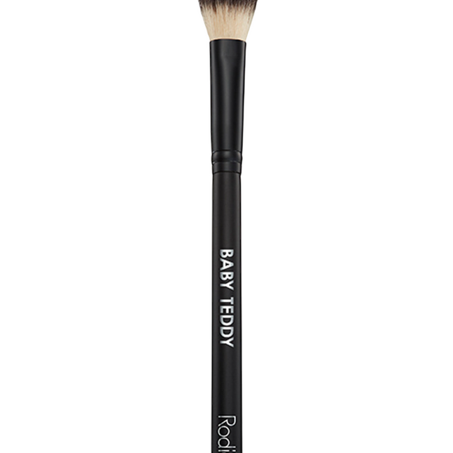 Rodial Baby Teddy – Powder Brush for Women
