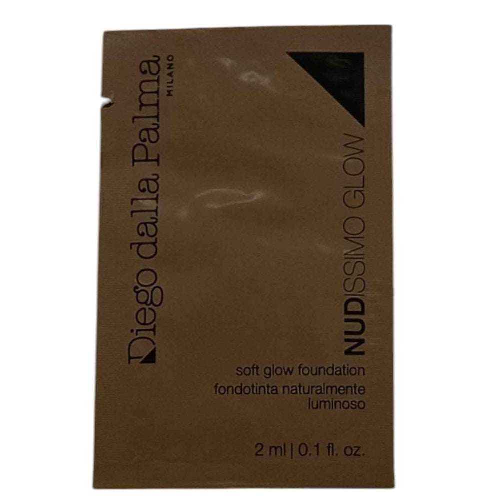 Diego Dalla Palma Set Diego Dalla Palma Nudissimo - Glow Peach & Magnolia Extract Light Coverage – Liquid Foundation for Women, 253W, Beige Chiaro, 12 pcs, 2 ml Sample