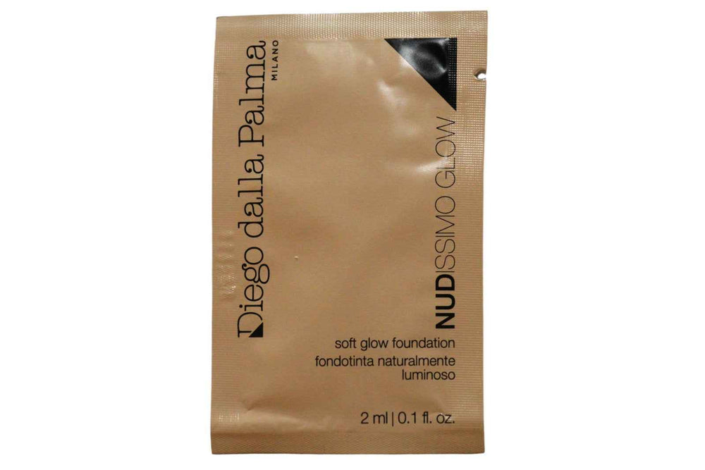 Diego Dalla Palma Set Diego Dalla Palma Nudissimo - Glow Peach & Magnolia Extract Light Coverage – Liquid Foundation for Women, 255W, Beige Tenero, 12 pcs, 2 ml Sample