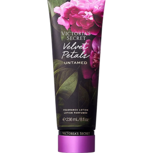 Victoria`s Secret Victoria's Secret Velvet Petals Untamed Moisturizing – Body Lotion for Women, 236 ml